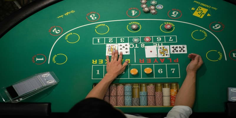 Cược Player và Banker trong Baccarat: Mẹo Chơi V9BET Luôn Thắng